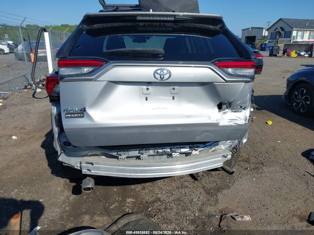 45935892 :رقم المزاد ، 2T3P1RFV2MW177766 vin ، 2021 Toyota Rav4 Xle مزاد بيع