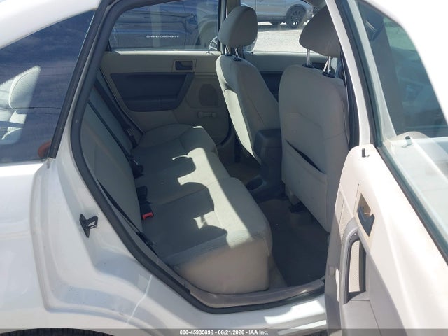 45935898 :رقم المزاد ، 1FAHP3EN7BW158765 vin ، 2011 Ford Focus S مزاد بيع