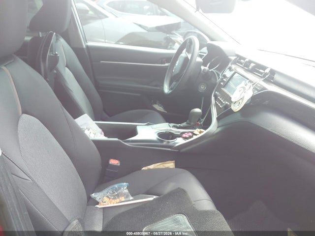 Toyota CAMRY LE 2018 4T1B11HKXJU565766 Image 5