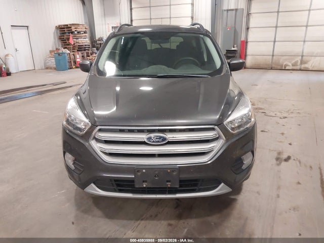 45935988 :رقم المزاد ، 1FMCU9GD1JUD31187 vin ، 2018 Ford Escape Se مزاد بيع