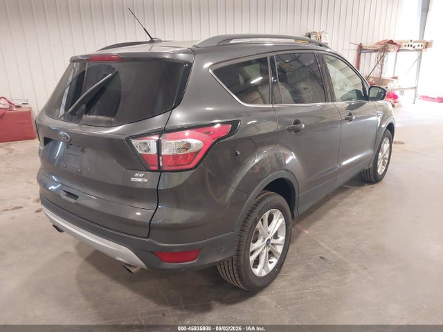 45935988 :رقم المزاد ، 1FMCU9GD1JUD31187 vin ، 2018 Ford Escape Se مزاد بيع