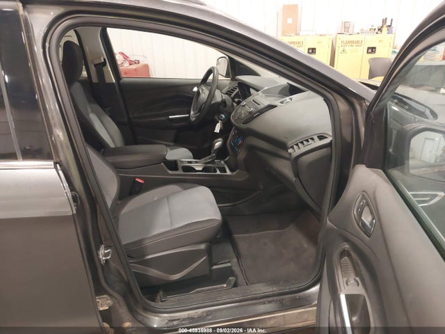 45935988 :رقم المزاد ، 1FMCU9GD1JUD31187 vin ، 2018 Ford Escape Se مزاد بيع