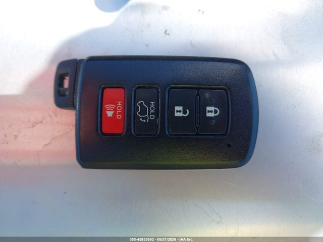 Toyota RAV4 SE 2016 JTMJFREV0GD187979 Image 11