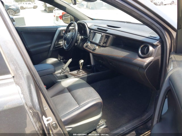 Toyota RAV4 SE 2016 JTMJFREV0GD187979 Image 5