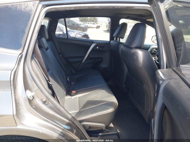 Toyota RAV4 SE 2016 JTMJFREV0GD187979 Image 8