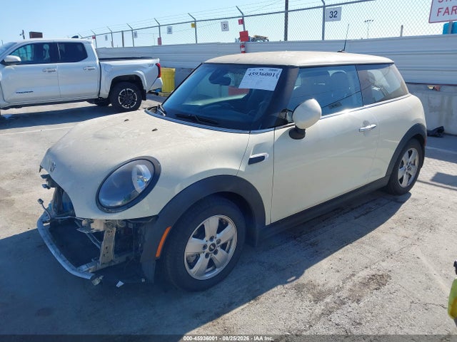 Mini Hardtop Cooper 2020 WMWXR3C09L2L70502 Image 2