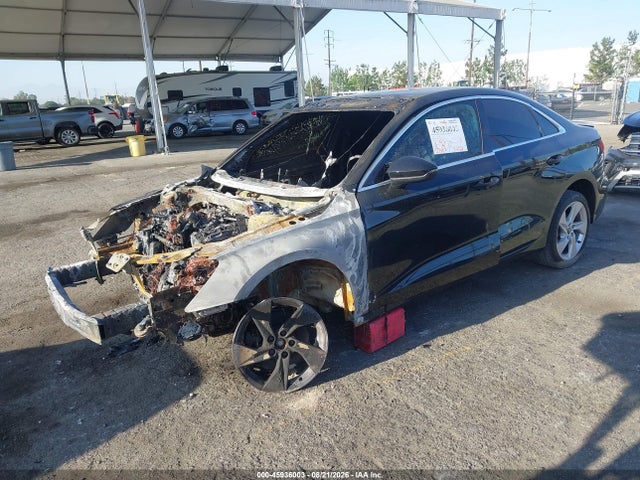 45936003 :رقم المزاد ، WAUGUDGY2NA062889 vin ، 2022 Audi A3 Premium 40 Tfsi Quattro S Tronic مزاد بيع