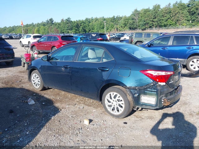 Toyota COROLLA LE 2018 2T1BURHE5JC098628 Image 3