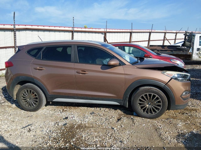 Продаж на аукціоні авто 2017 Hyundai Tucson Se, vin: KM8J33A47HU408963, номер лоту: 45936032