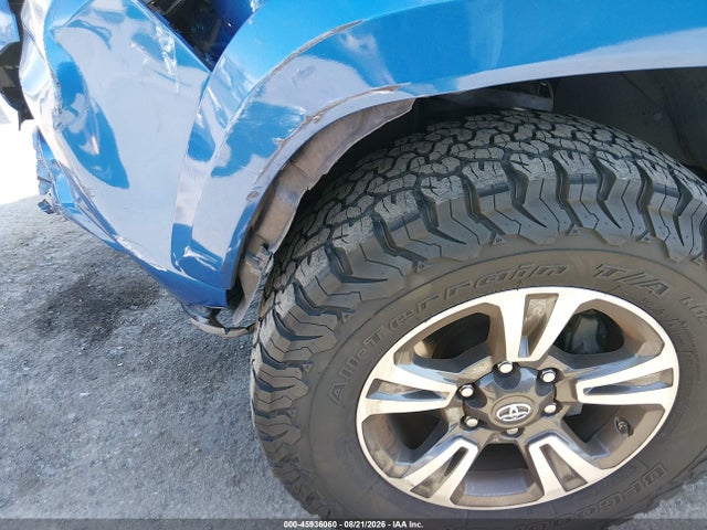 Продаж на аукціоні авто 2016 Toyota Tacoma Trd Sport, vin: 3TMAZ5CN5GM015440, номер лоту: 45936060