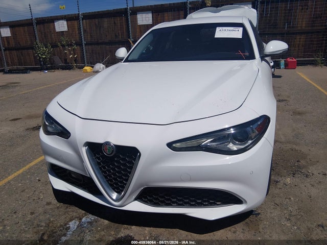 Продажа на аукционе авто 2018 Alfa Romeo Giulia Ti Lusso Awd, vin: ZARFAEEN4J7563432, номер лота: 45936064