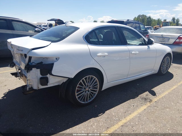Продажа на аукционе авто 2018 Alfa Romeo Giulia Ti Lusso Awd, vin: ZARFAEEN4J7563432, номер лота: 45936064