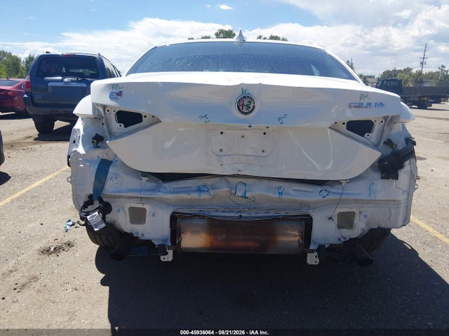Продажа на аукционе авто 2018 Alfa Romeo Giulia Ti Lusso Awd, vin: ZARFAEEN4J7563432, номер лота: 45936064