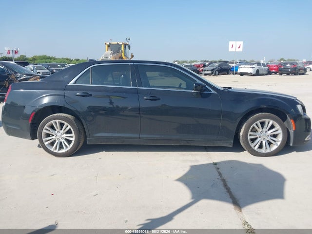 Продаж на аукціоні авто 2016 Chrysler 300 Limited, vin: 2C3CCAAG8GH243863, номер лоту: 45936068