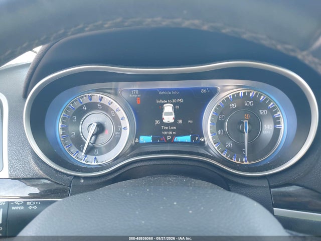 Продаж на аукціоні авто 2016 Chrysler 300 Limited, vin: 2C3CCAAG8GH243863, номер лоту: 45936068