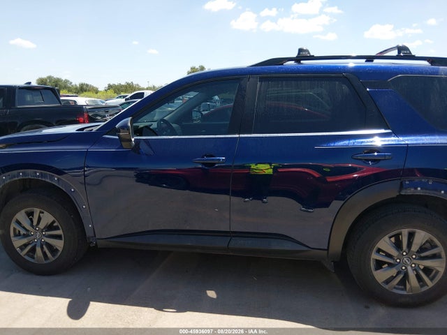 45936097 :رقم المزاد ، 5N1DR3BA8NC217568 vin ، 2022 Nissan Pathfinder Sv 2wd مزاد بيع