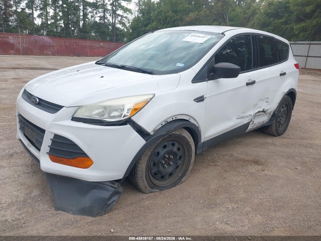 45936107 :رقم المزاد ، 1FMCU0F72FUB61324 vin ، 2015 Ford Escape S مزاد بيع