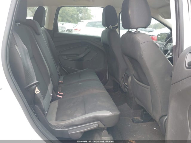 45936107 :رقم المزاد ، 1FMCU0F72FUB61324 vin ، 2015 Ford Escape S مزاد بيع