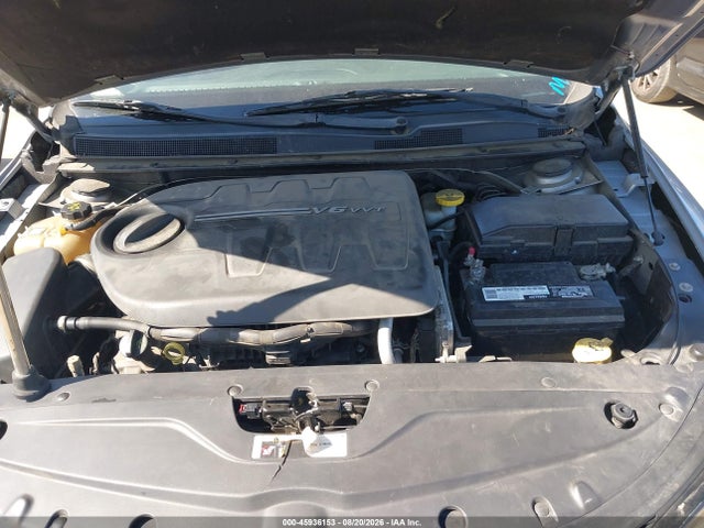 Chrysler 200 Limited Platinum 2016 1C3CCCAG1GN147298 Image 10