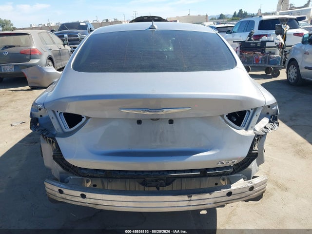 Chrysler 200 Limited Platinum 2016 1C3CCCAG1GN147298 Image 17