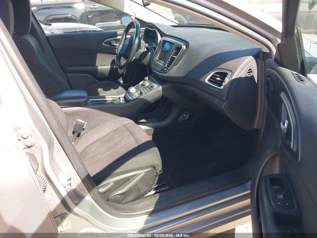 Chrysler 200 Limited Platinum 2016 1C3CCCAG1GN147298 Image 5