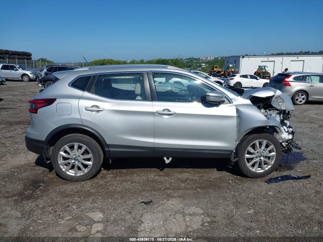 45936175 :رقم المزاد ، JN1BJ1BW4MW450821 vin ، 2021 Nissan Rogue Sport Sv Awd Xtronic Cvt مزاد بيع