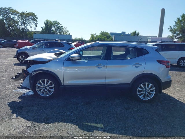 45936175 :رقم المزاد ، JN1BJ1BW4MW450821 vin ، 2021 Nissan Rogue Sport Sv Awd Xtronic Cvt مزاد بيع