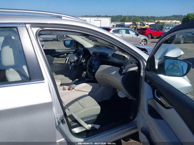 45936175 :رقم المزاد ، JN1BJ1BW4MW450821 vin ، 2021 Nissan Rogue Sport Sv Awd Xtronic Cvt مزاد بيع