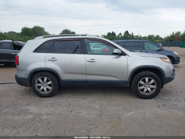 Продажа на аукционе авто 2013 Kia Sorento Lx, vin: 5XYKT3A63DG341400, номер лота: 45936203