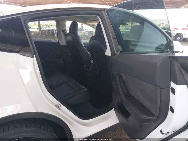 Продаж на аукціоні авто 2022 Tesla Model Y Long Range Dual Motor All-wheel Drive, vin: 7SAYGDEE7NF412986, номер лоту: 45936213