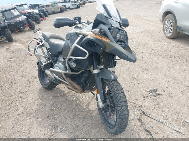 Продажа на аукционе авто 2015 Bmw R1200 Gs Adventure, vin: WB10A1203FZ096787, номер лота: 45936225