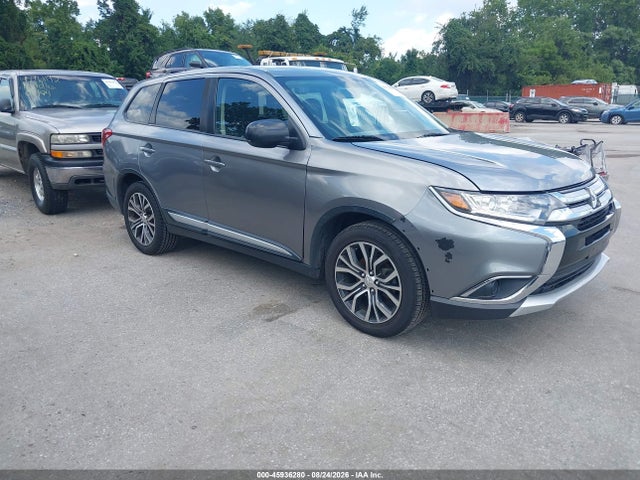 45936280 :رقم المزاد ، JA4AZ3A35JZ057239 vin ، 2018 Mitsubishi Outlander Es مزاد بيع