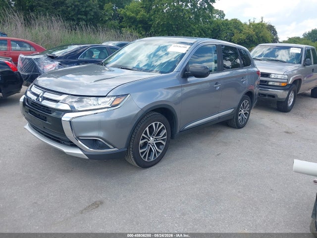 2018 Mitsubishi Outlander Es მანქანა იყიდება აუქციონზე, vin: JA4AZ3A35JZ057239, აუქციონის ნომერი: 45936280