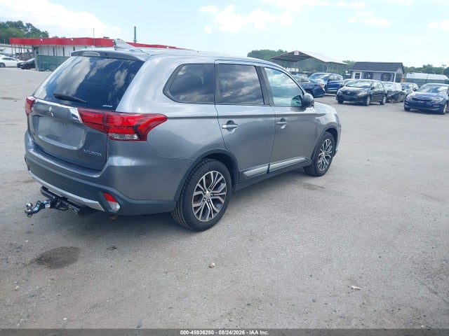 2018 Mitsubishi Outlander Es მანქანა იყიდება აუქციონზე, vin: JA4AZ3A35JZ057239, აუქციონის ნომერი: 45936280