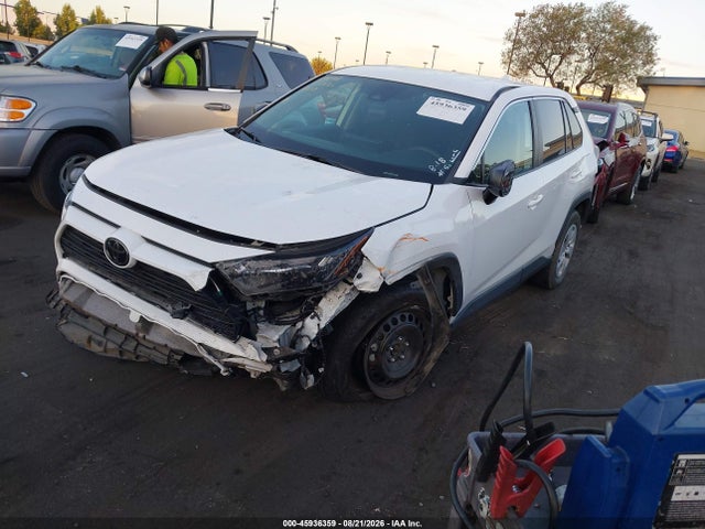 Toyota RAV4 LE 2024 2T3F1RFV2RC458213 Image 2