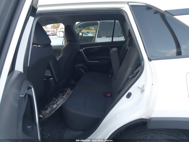 Toyota RAV4 LE 2024 2T3F1RFV2RC458213 Image 8