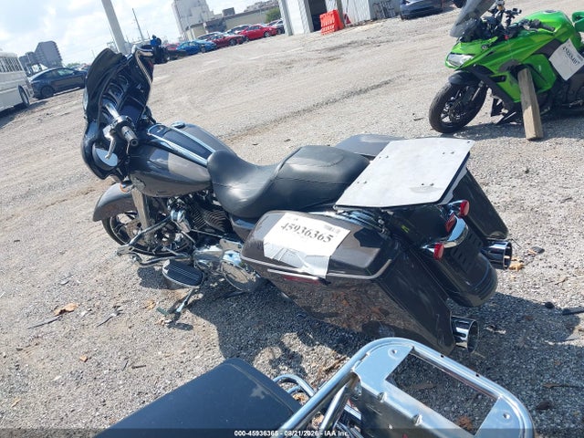 Harley-Davidson FLHXS 2023 1HD1KRP15PB611625 Image 3