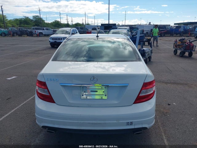 2010 Mercedes-benz C 300 Luxury/sport მანქანა იყიდება აუქციონზე, vin: WDDGF5EB3AF363952, აუქციონის ნომერი: 45936412