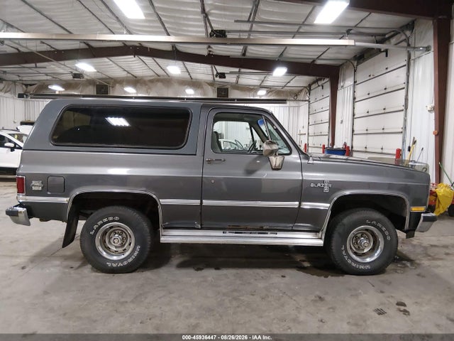 1987 Chevrolet Blazer V10 მანქანა იყიდება აუქციონზე, vin: 1GNEV18K4HF113386, აუქციონის ნომერი: 45936447