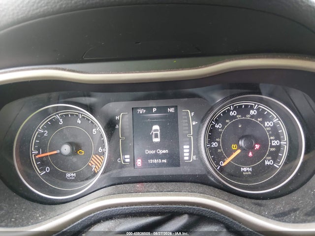 Продаж на аукціоні авто 2015 Jeep Cherokee Latitude, vin: 1C4PJMCB3FW697198, номер лоту: 45936505