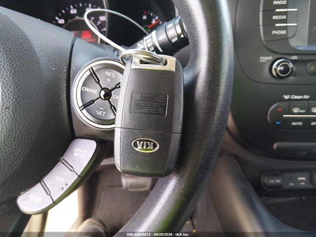 KIA SOUL + 2017 KNDJP3A54H7416759 Image 11