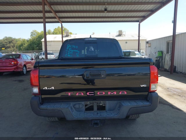 5TFCZ5AN2JX122717 Toyota Tacoma Sr5 V6