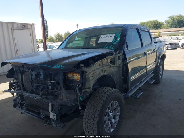 5TFCZ5AN2JX122717 Toyota Tacoma Sr5 V6