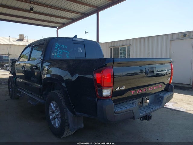 5TFCZ5AN2JX122717 Toyota Tacoma Sr5 V6