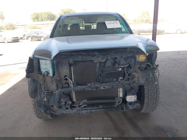 5TFCZ5AN2JX122717 Toyota Tacoma Sr5 V6