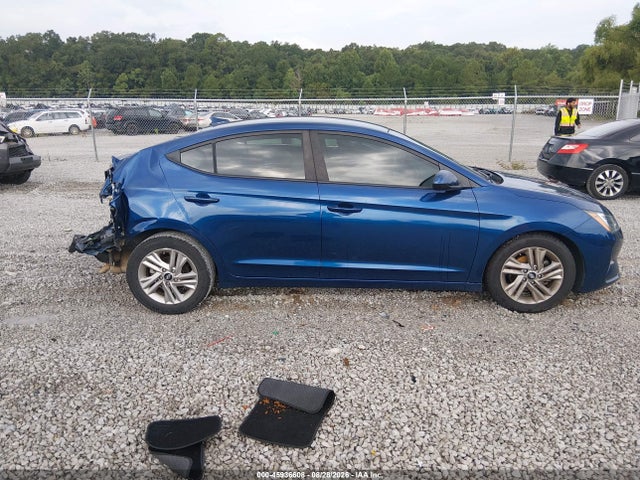 2020 Hyundai Elantra Sel მანქანა იყიდება აუქციონზე, vin: 5NPD84LF4LH556272, აუქციონის ნომერი: 45936608