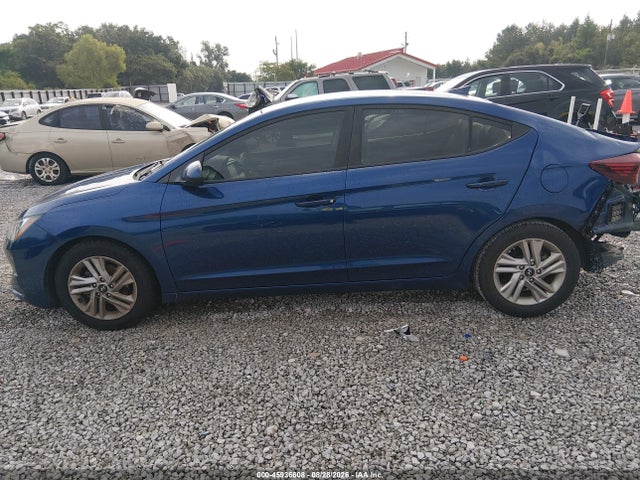 2020 Hyundai Elantra Sel მანქანა იყიდება აუქციონზე, vin: 5NPD84LF4LH556272, აუქციონის ნომერი: 45936608