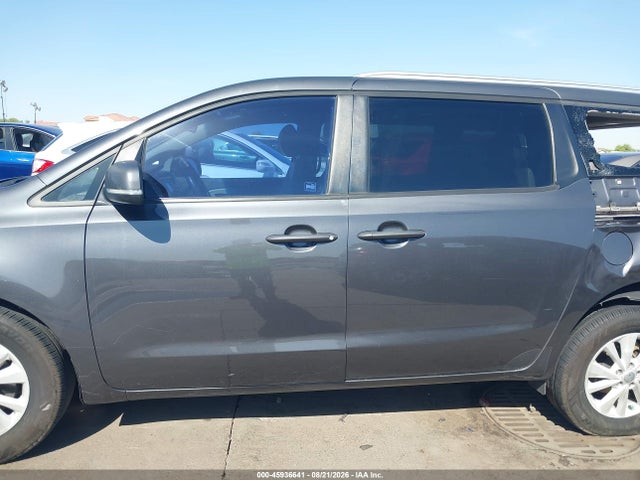 KIA SEDONA LX 2016 KNDMB5C13G6175797 Image 14