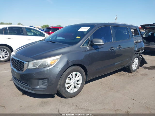 KIA SEDONA LX 2016 KNDMB5C13G6175797 Image 2
