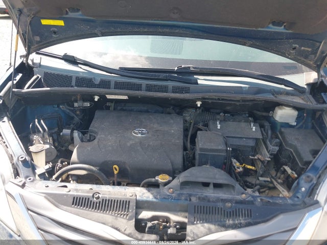 2012 Toyota Sienna Xle V6 8 Passenger მანქანა იყიდება აუქციონზე, vin: 5TDYK3DC3CS262311, აუქციონის ნომერი: 45936646